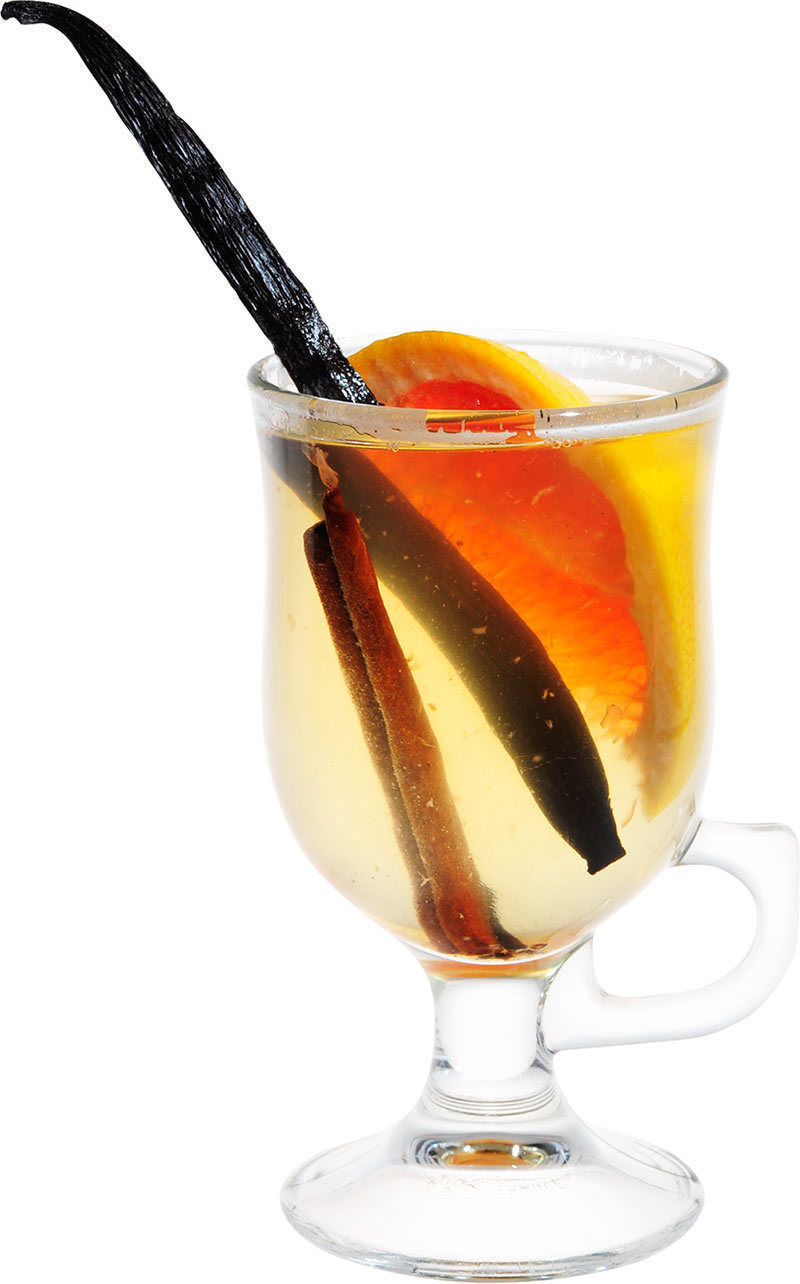 How to Make the White Mulled Wine