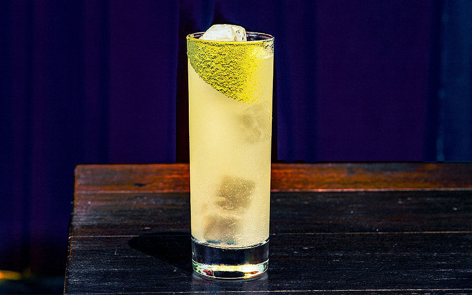 Gin Fizz Cocktail Gin Triple Sec Lime 2+ Hundred Triple Sec Drink